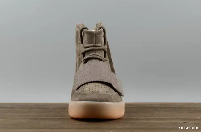 Light 750 Boost adidas Brown Yeezy BY2456 0518